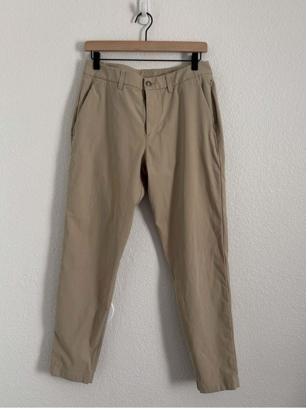 Lululemon Men's Size 30 Beige ABC Slim Fit Pants